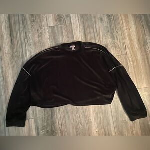 cropped velvet black sweater